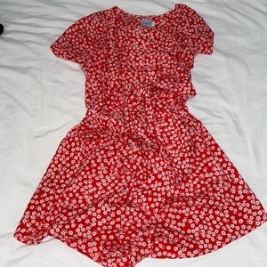 Front tie floral romper